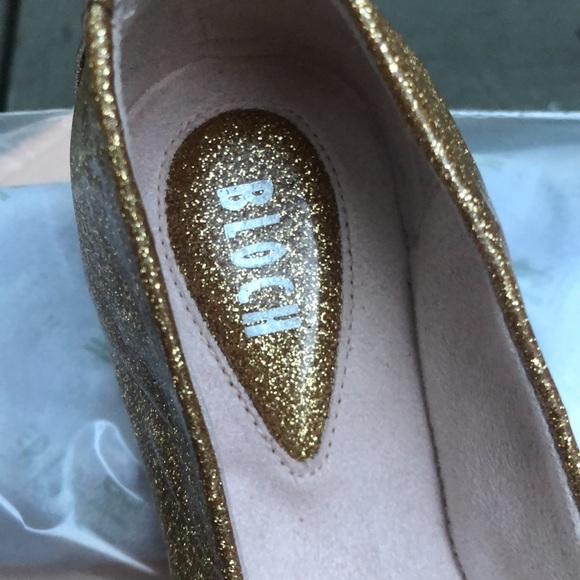 Girls Tenee Platino Gold Shoe, Brand New - Picture 2 of 5